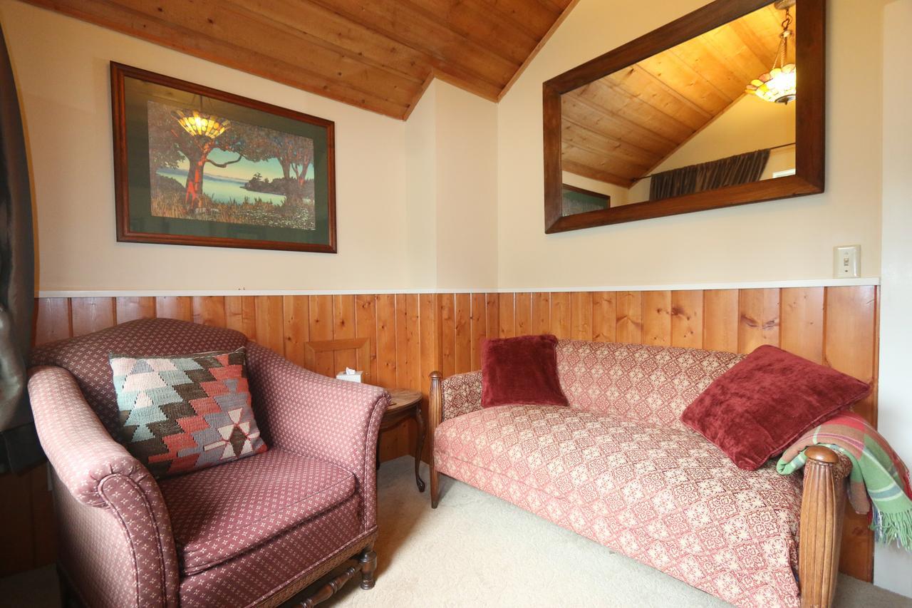 Kangaroo House Bed & Breakfast Eastsound Екстер'єр фото